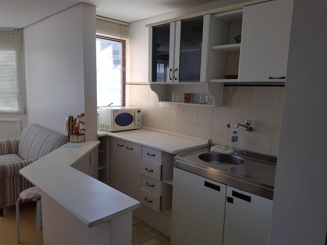 Street Flat *